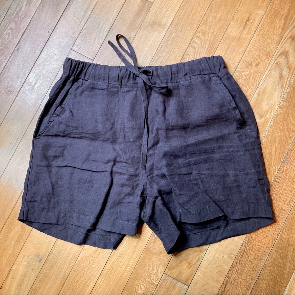 Parachute gray / coal linen shorts